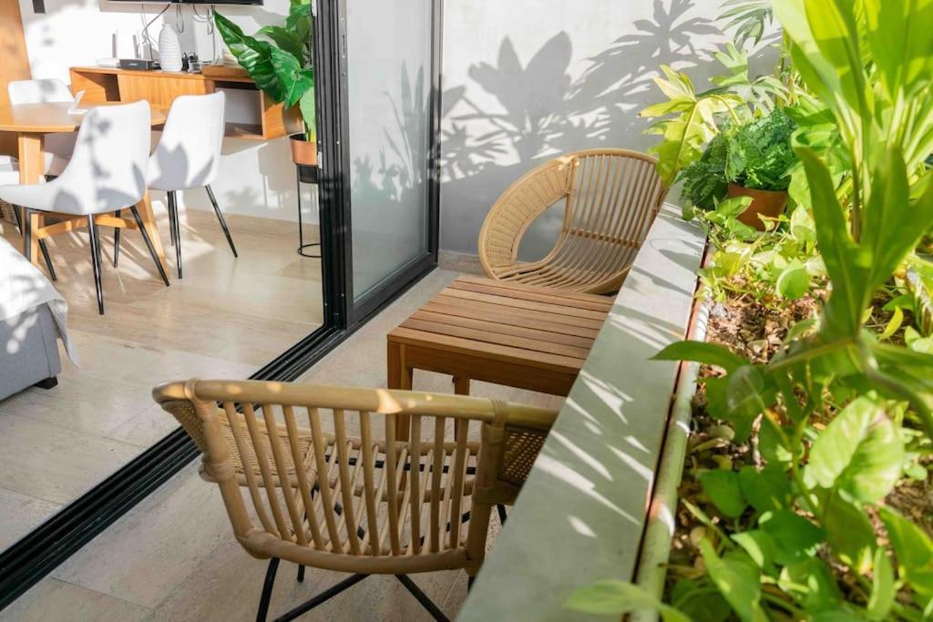 Featured On Forbes Magazine Luxe 500 Meters To Apartamento